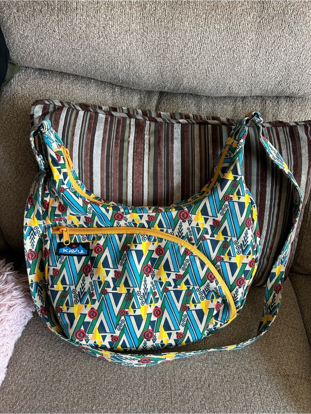 Kavu multicolored Woodland Art Crossbody Satchel